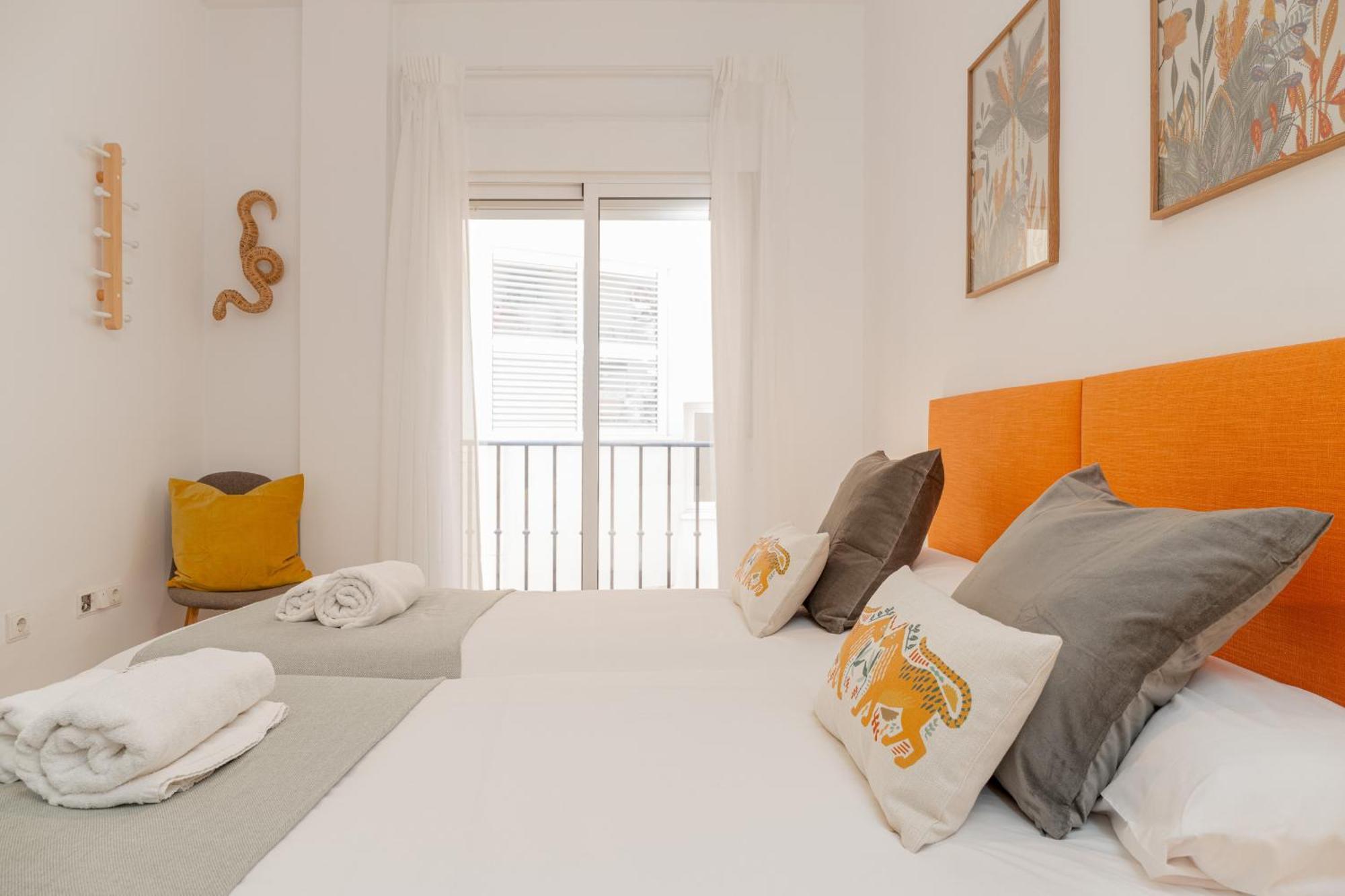 C21 Trendy 2 Bdr & Parking Downtown Apartman Málaga Kültér fotó